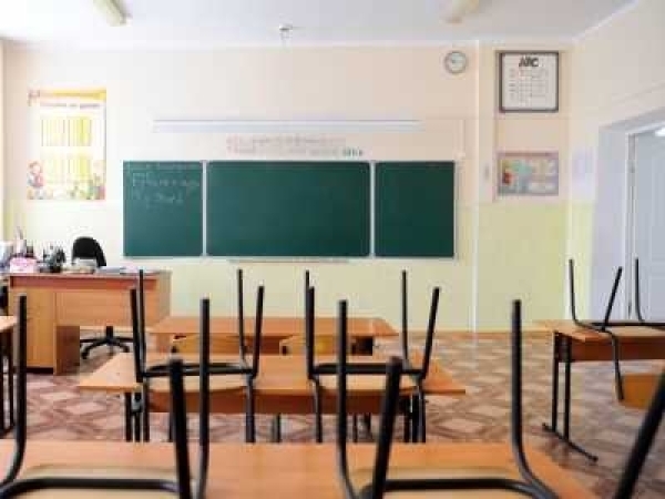 В Курской области девочка провалилась под пол в школе из-за плохого ремонта